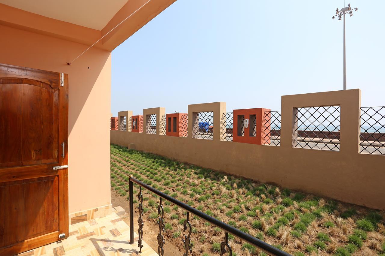Hotel On Call Puri Laxmi Beach Resort 외부 사진